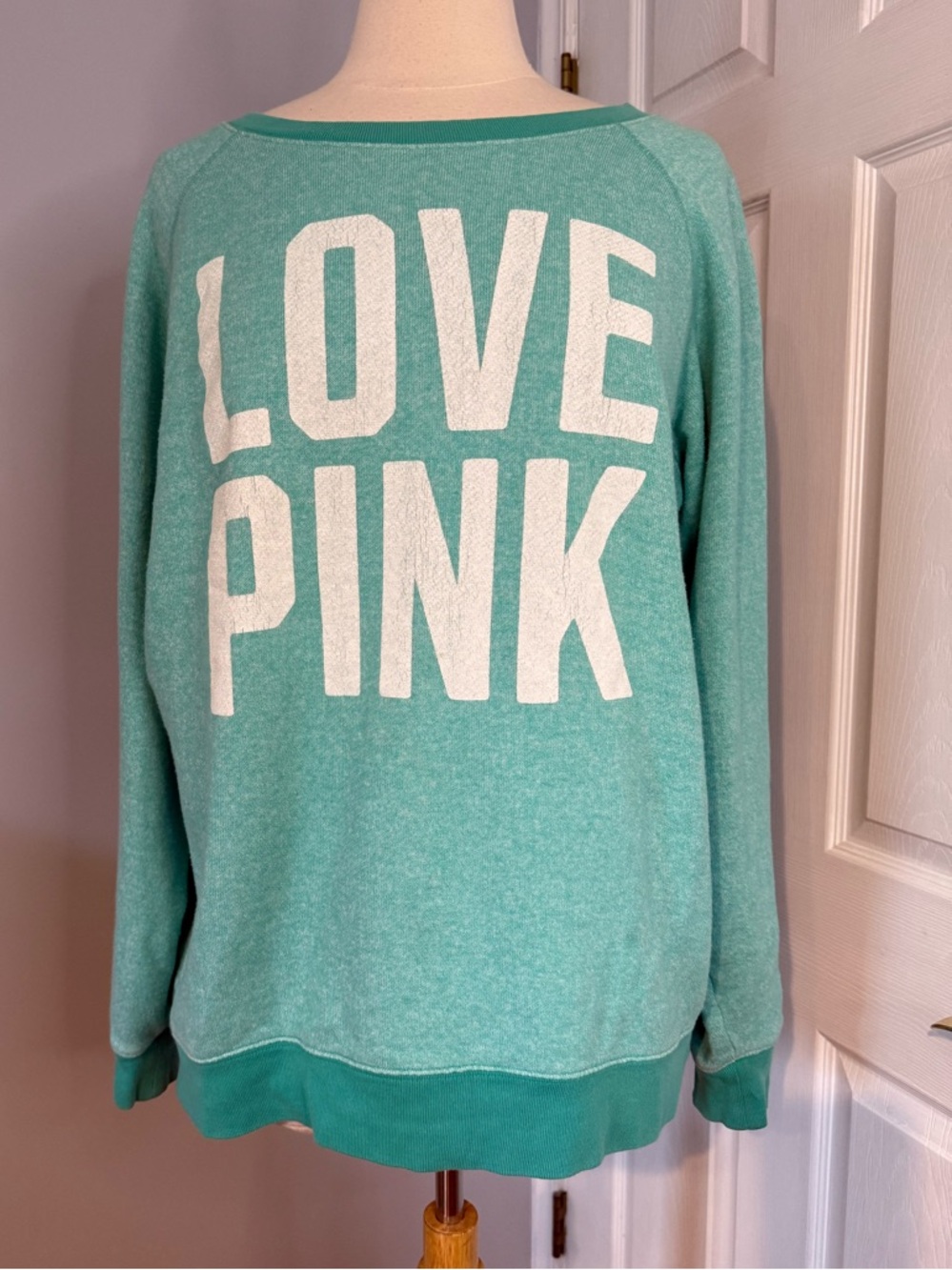 VS pink Crewneck sweatshirt